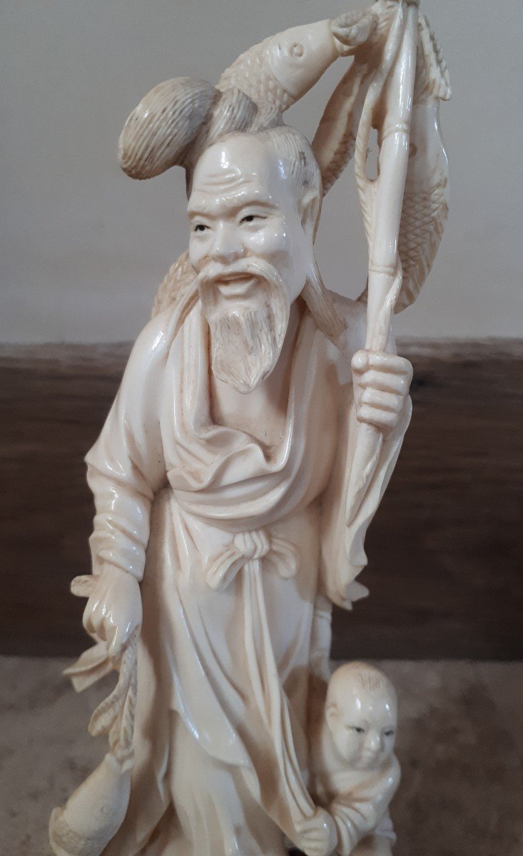 Chinese Okimono In Ivory No.2, Late Qing Dynasty