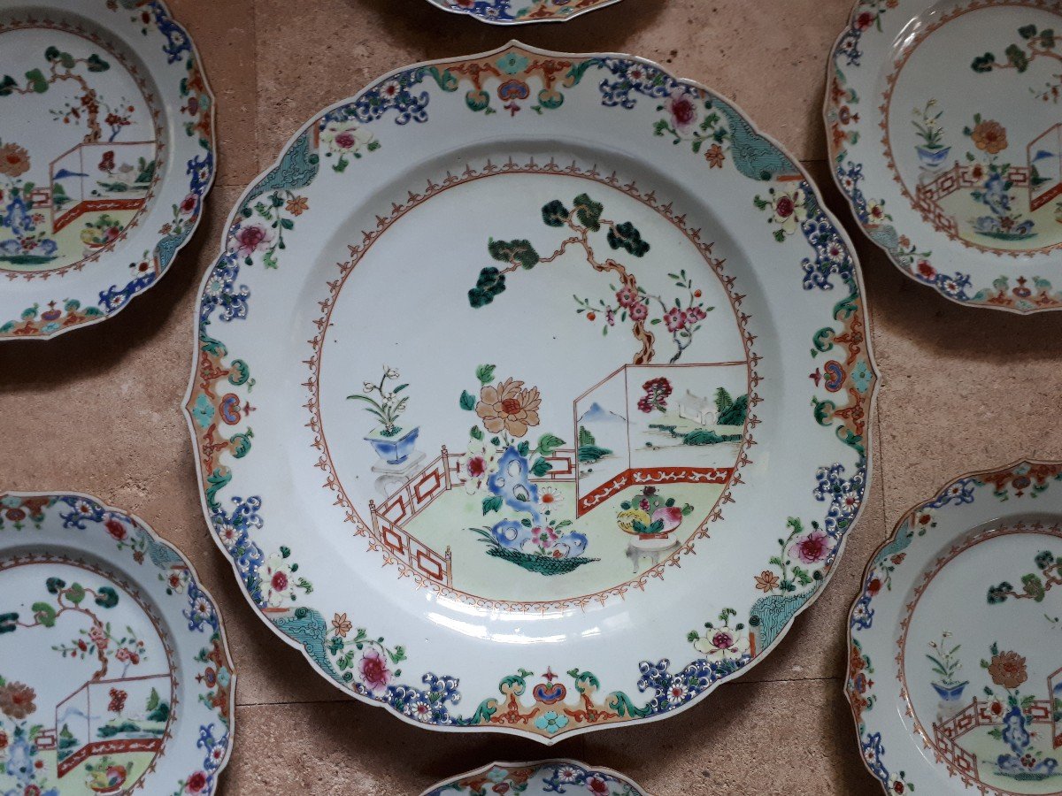 Plat Chinois Et Six Assiettes En Porcelaine, Chine époque Qianlong-photo-3