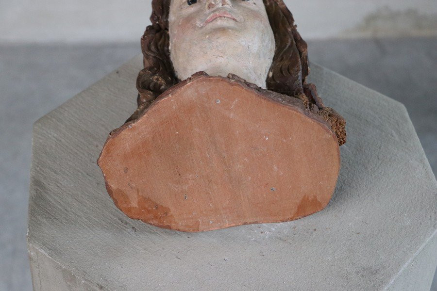 Carved Wooden Head Of A Saint-photo-7