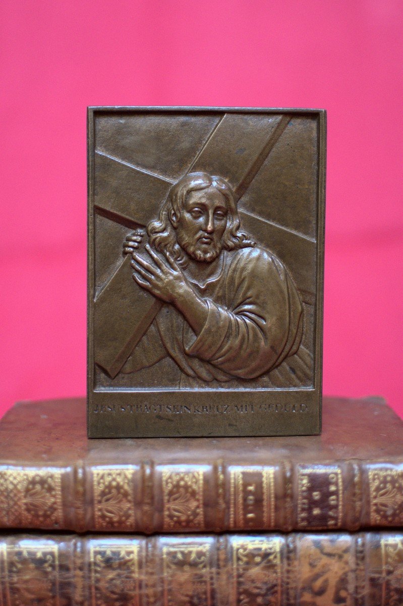 Plaquette En Bronze - Le Christ Portant Sa Croix - XIXe 19e Siècle - 19 Art Religieux