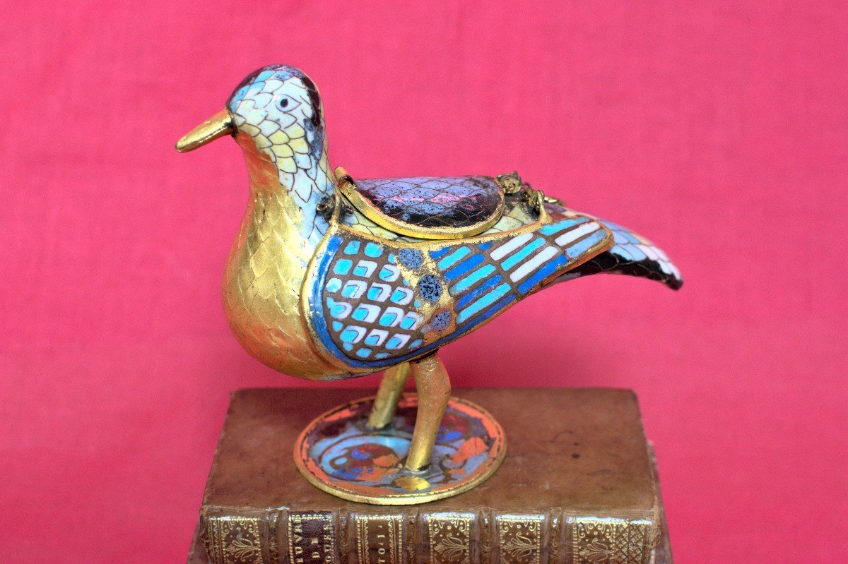 Eucharistic Dove - Medieval Style - Enameled And Gilded Copper - 19th Century 19 Enamels-photo-2