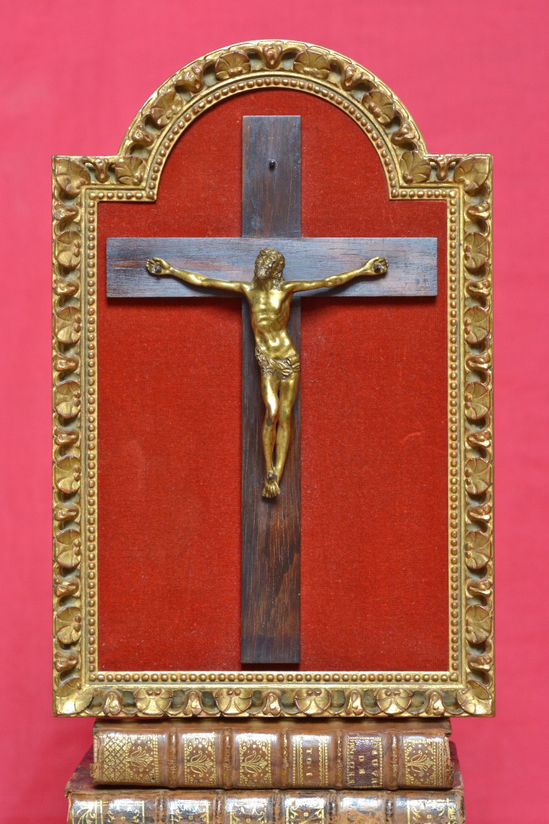 Christ en Bronze Doré - XVIIe 17e siècle - Crucifix Cadre Bois Doré - sculpture religion 17