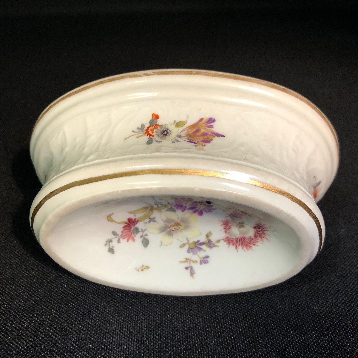 Salière en porcelaine de Meissen, XVIIIème-photo-1