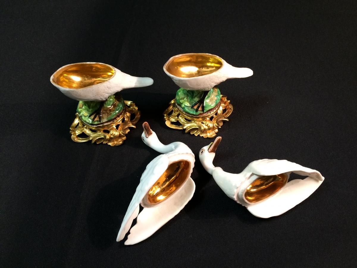 Pair Of Swans In Paris Porcelain-photo-3