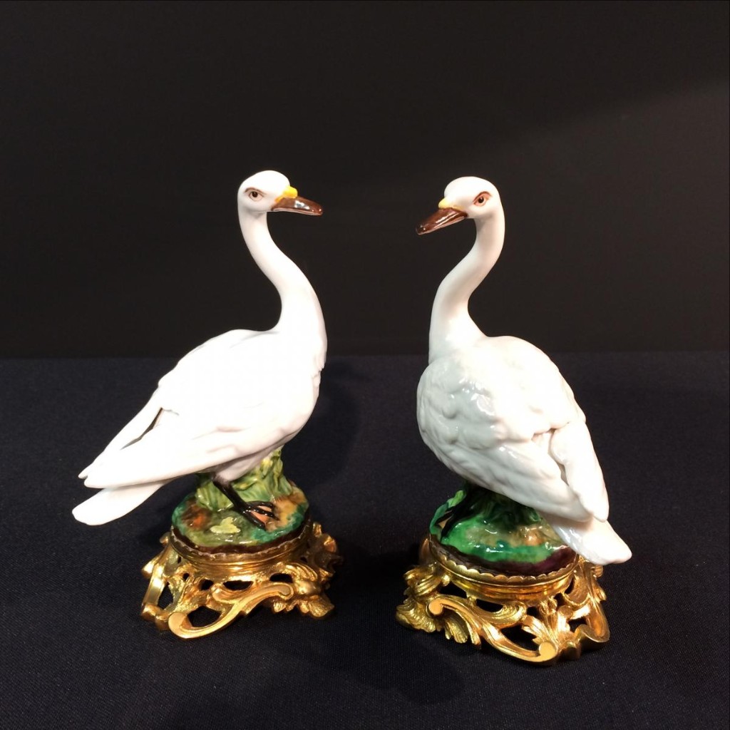 Pair Of Swans In Paris Porcelain-photo-8