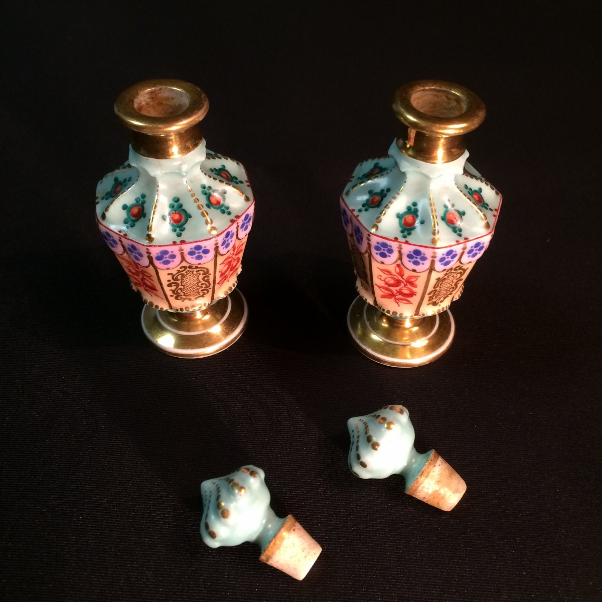 Pair Of Miniature Bottles In Paris Porcelain-photo-3