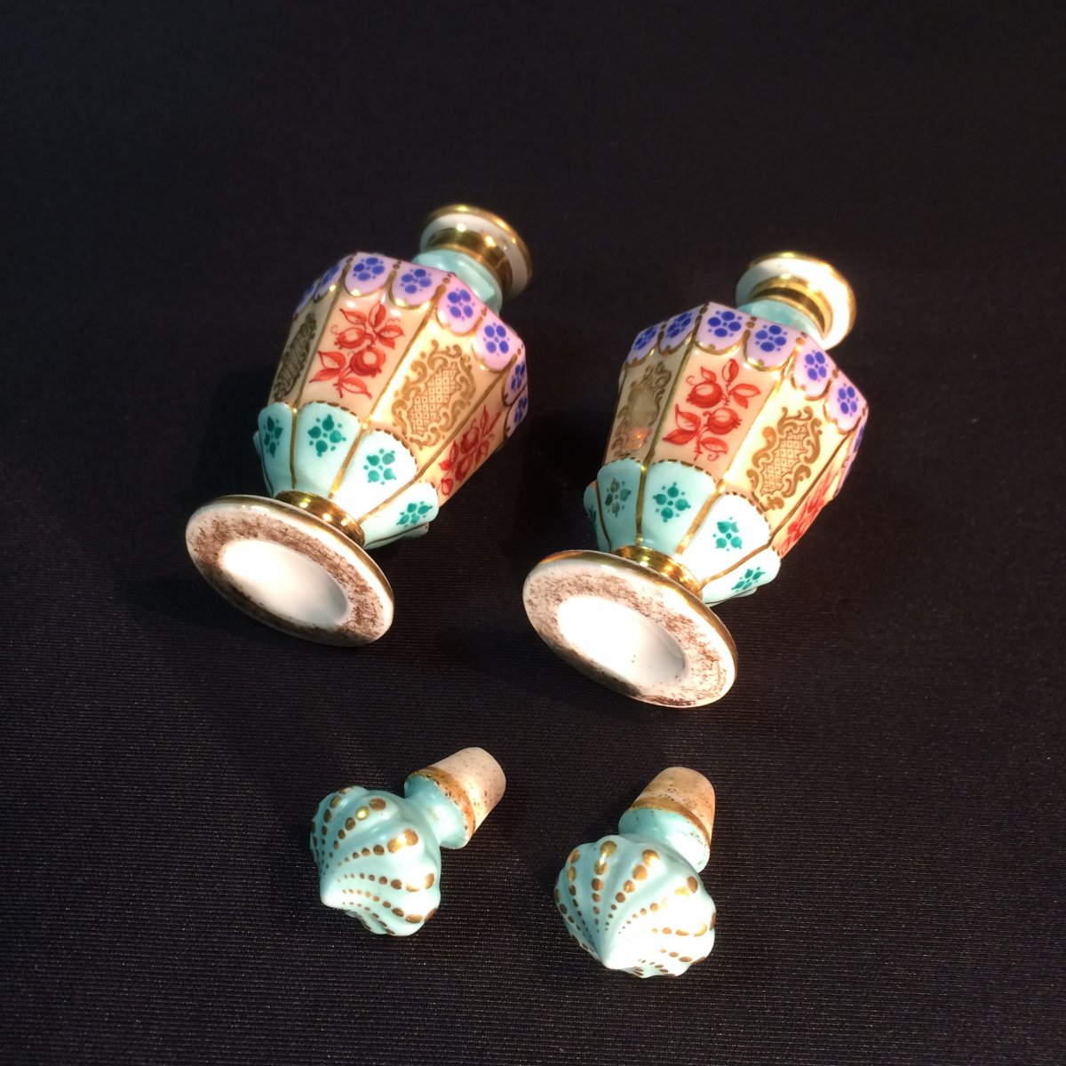 Pair Of Miniature Bottles In Paris Porcelain-photo-4