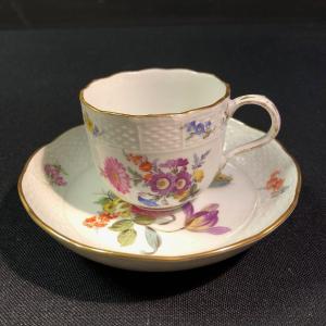 Tasse et sous tasse en porcelaine de Meissen