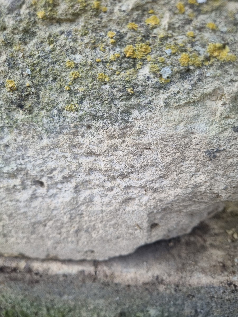 Obélisque en pierre de pays  ....  XVIIIièm-photo-1