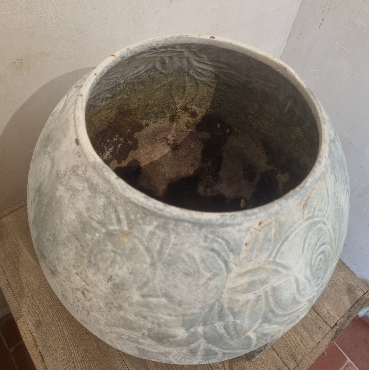 Pair Of Art-deco Enameled Cast Iron Vases-photo-4