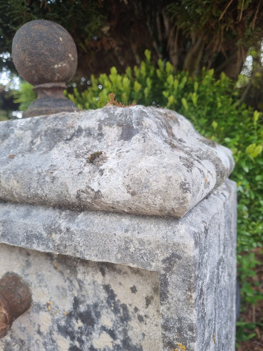 Ancienne Fontaine en pierre..-photo-4