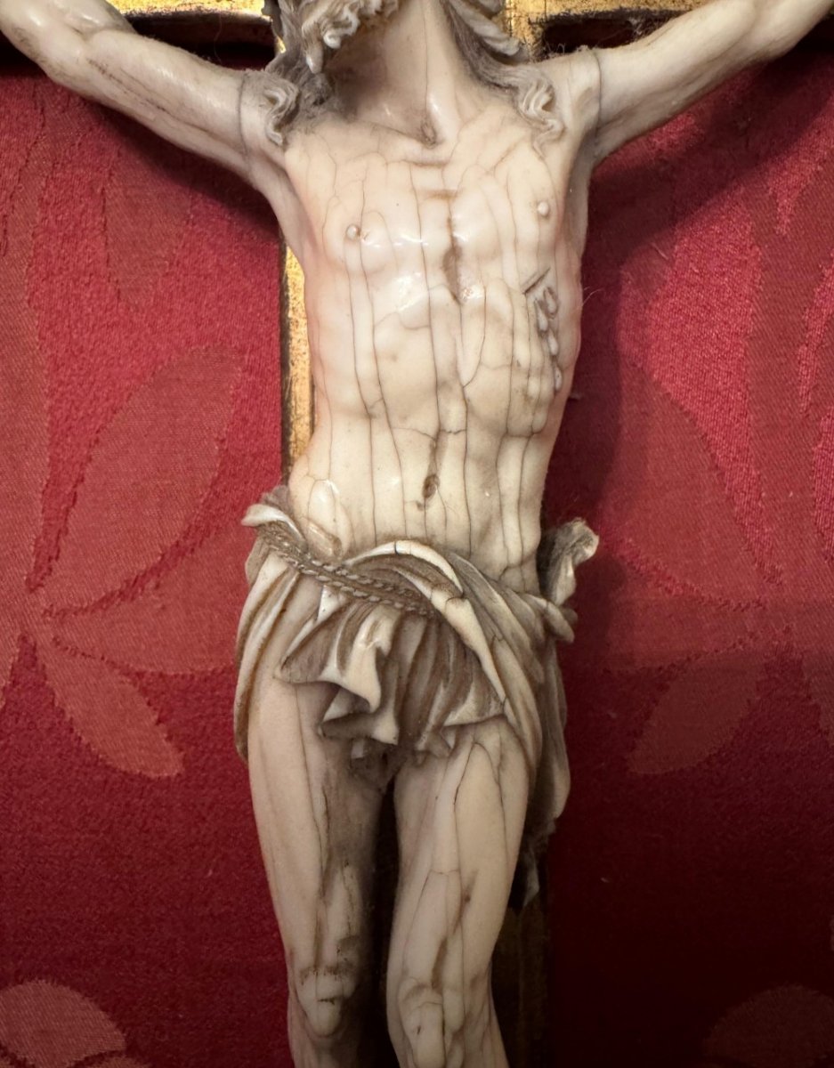 Christ en ivoire sculpté du XVIIIièm-photo-2