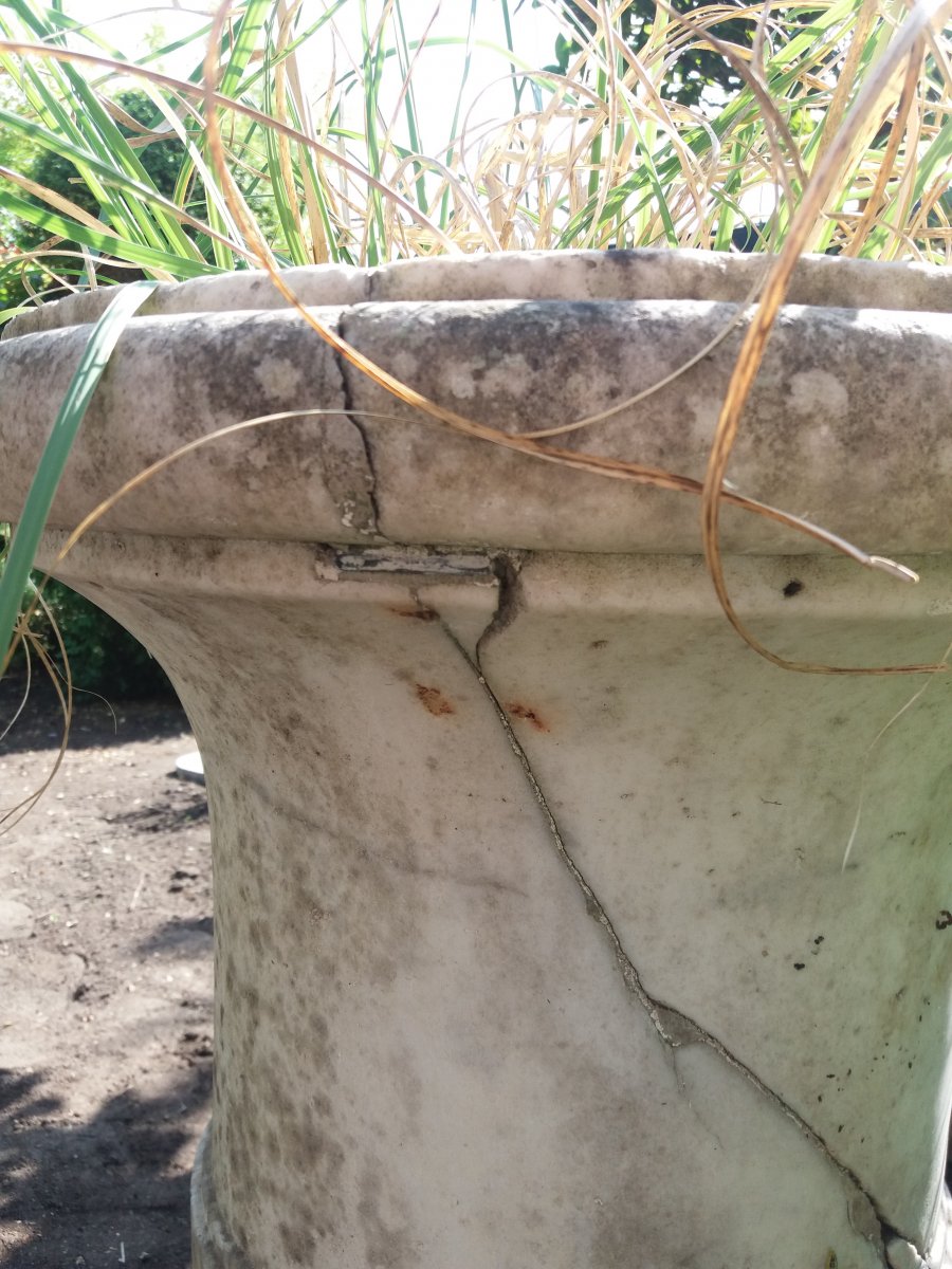 Pair Of Medici Vases In White Marble-photo-1