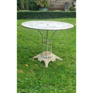 Table De Jardin  ..piétement Fonte