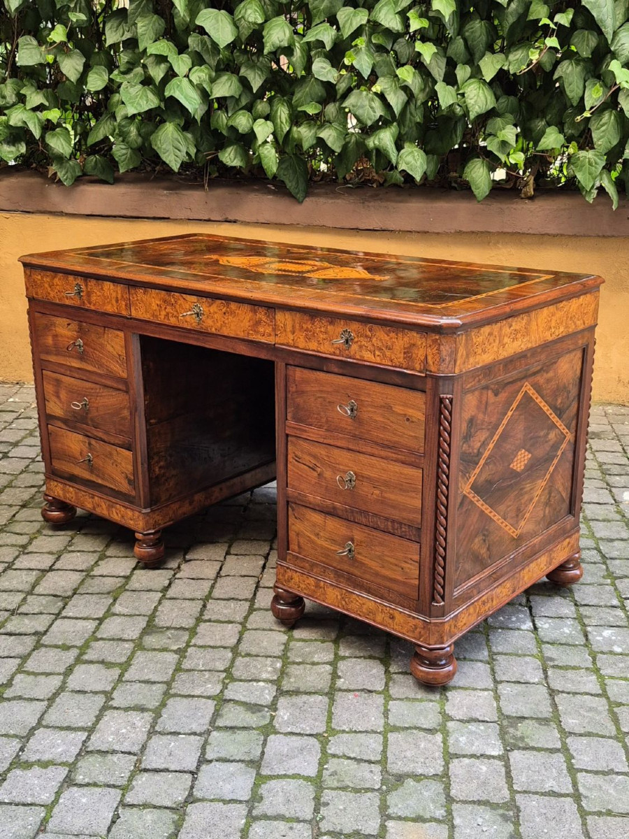 Antique Romagna Writing Desk With Threaded And Inlaid Worktop