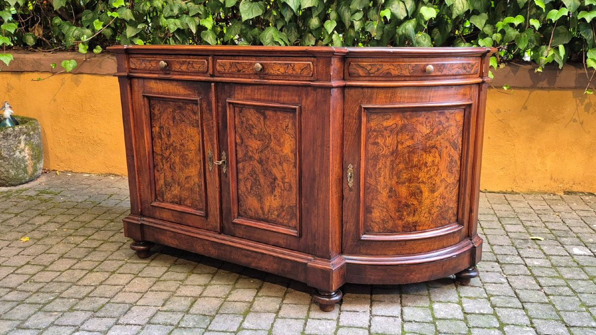 Antique 4-door Sideboard With Wavy Edges-photo-4