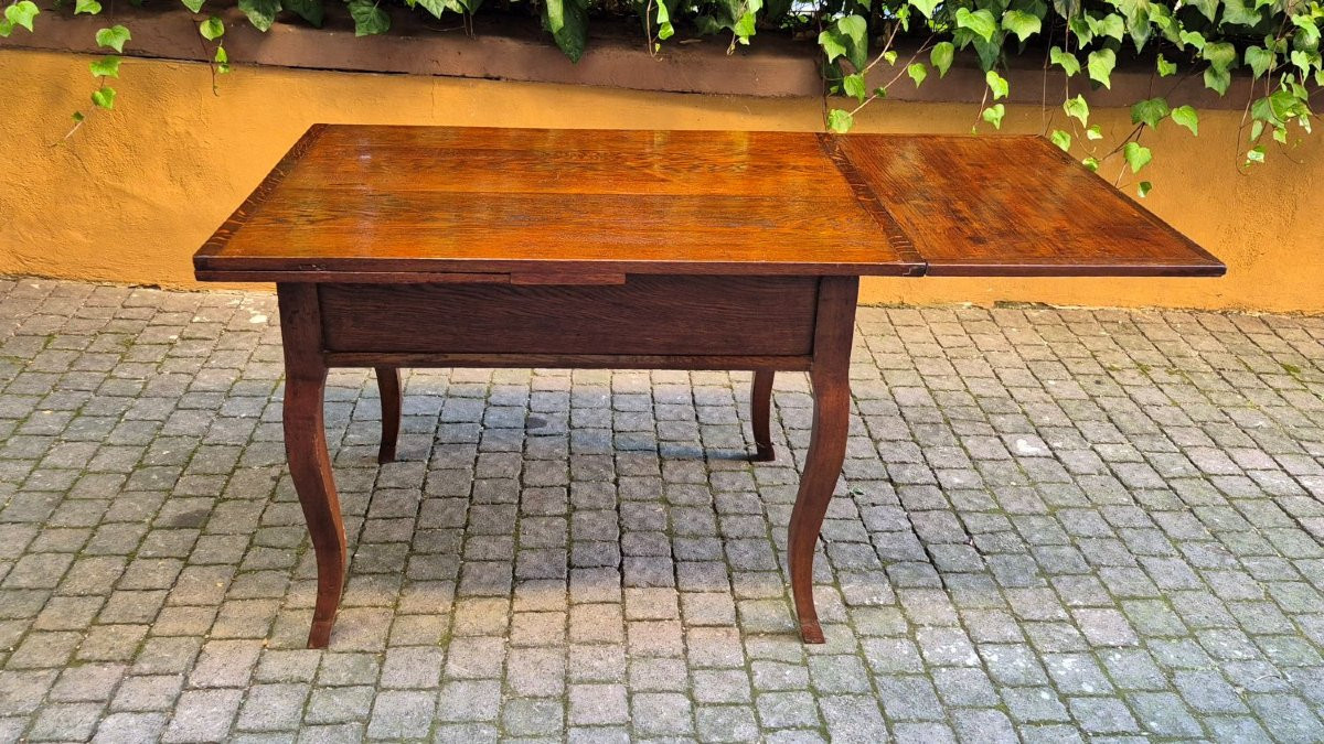 Antique Extendable Table With Curved Legs-photo-3