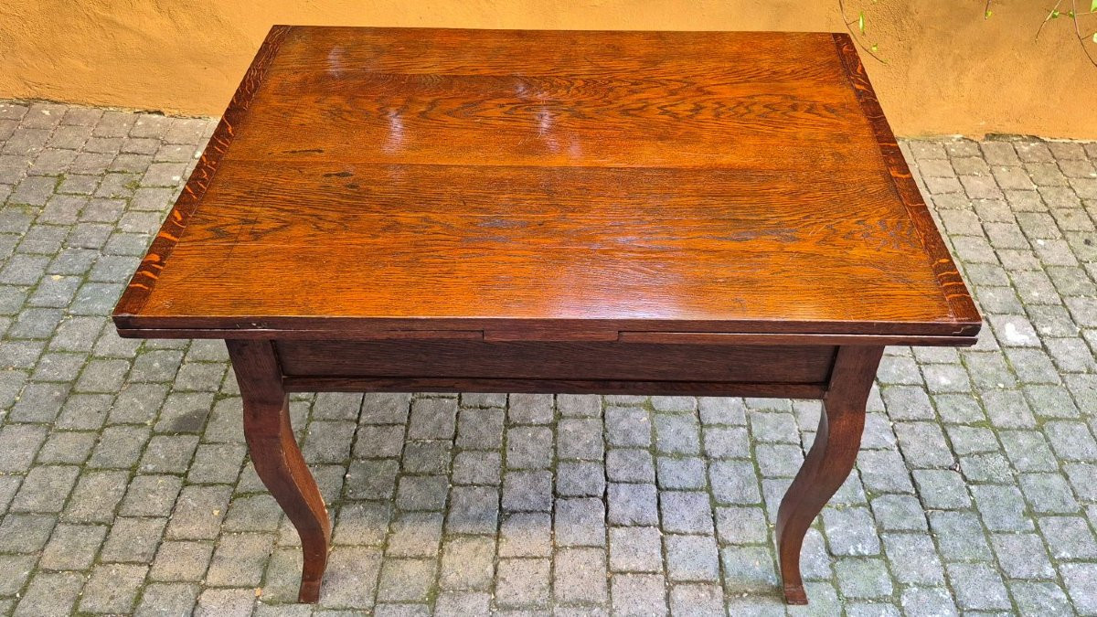 Antique Extendable Table With Curved Legs-photo-2
