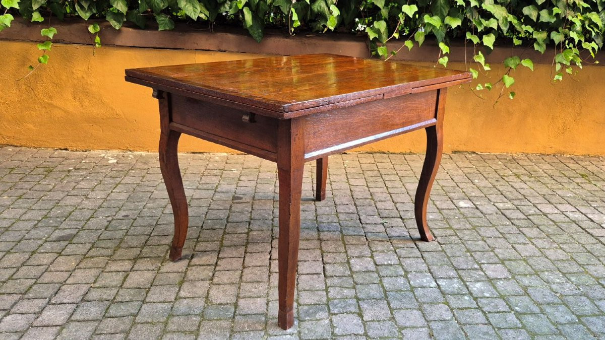Antique Extendable Table With Curved Legs-photo-4