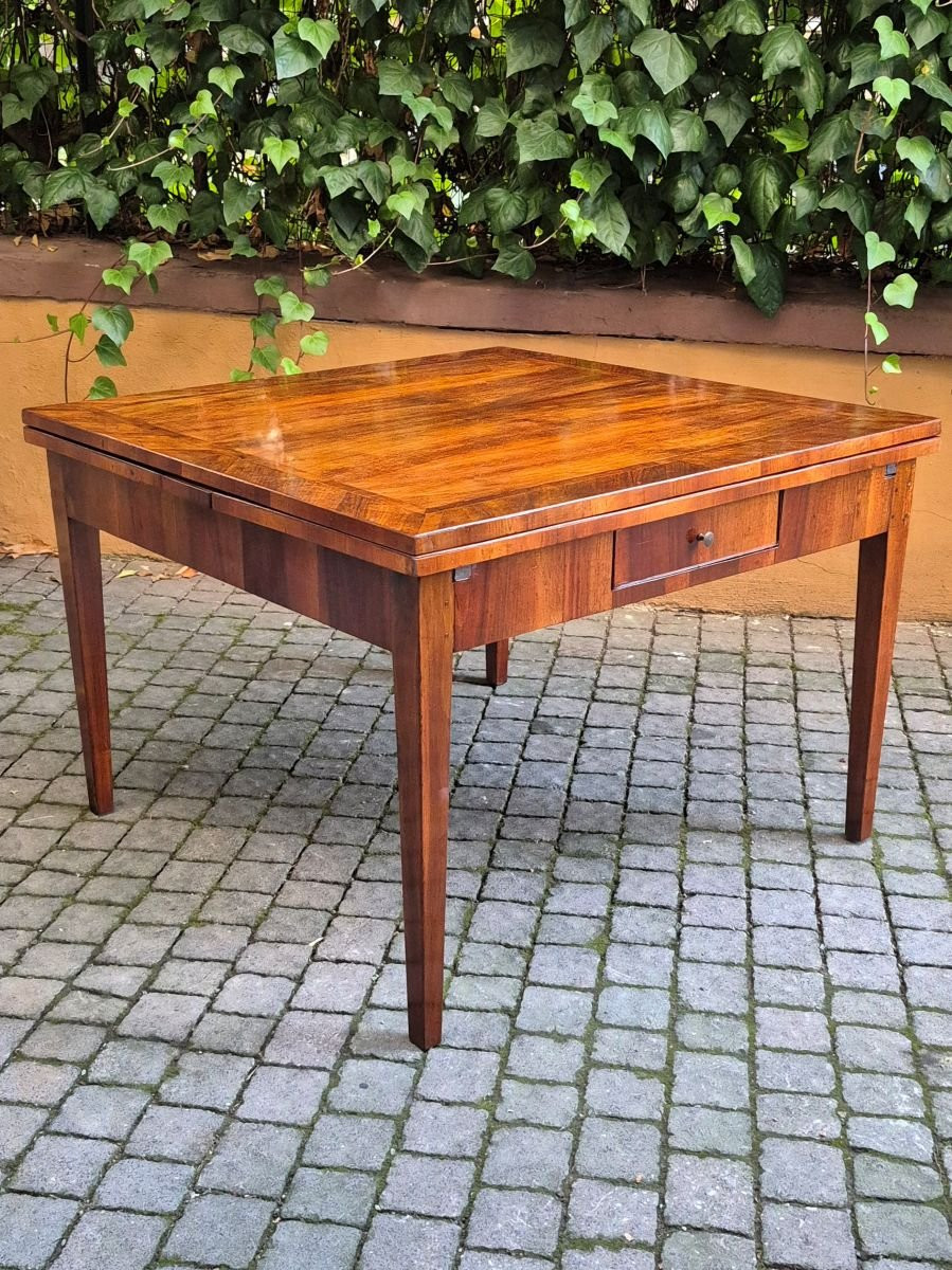 Antique Extendable Table With Walnut Veneer And Threaded Pull-photo-6