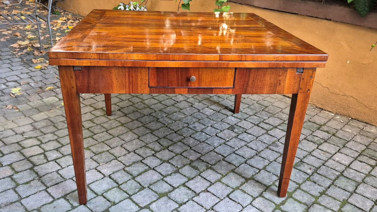 Antique Extendable Table With Walnut Veneer And Threaded Pull-photo-7