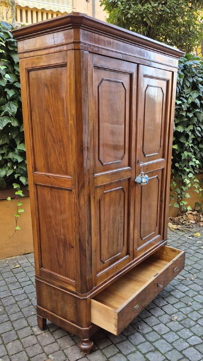 Petit buffet ancien en placage de noyer d'Émilie-photo-4