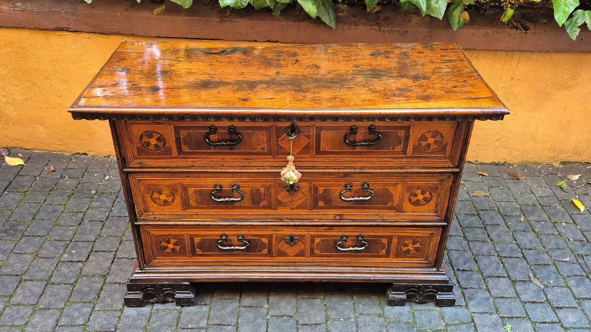 Antique Venetian Chest Of Drawers From The 17th Century With Inlays-photo-2