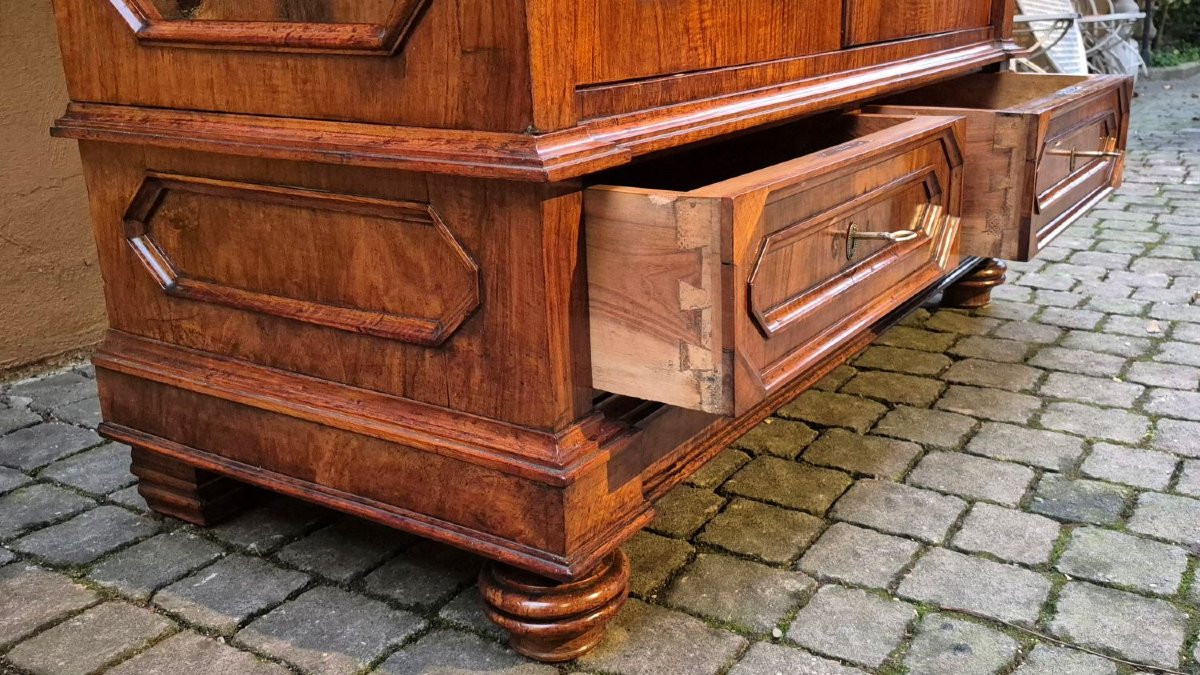 Bibliothèque vitrine ancienne de style Louis-Philippe en placage de noyer-photo-4