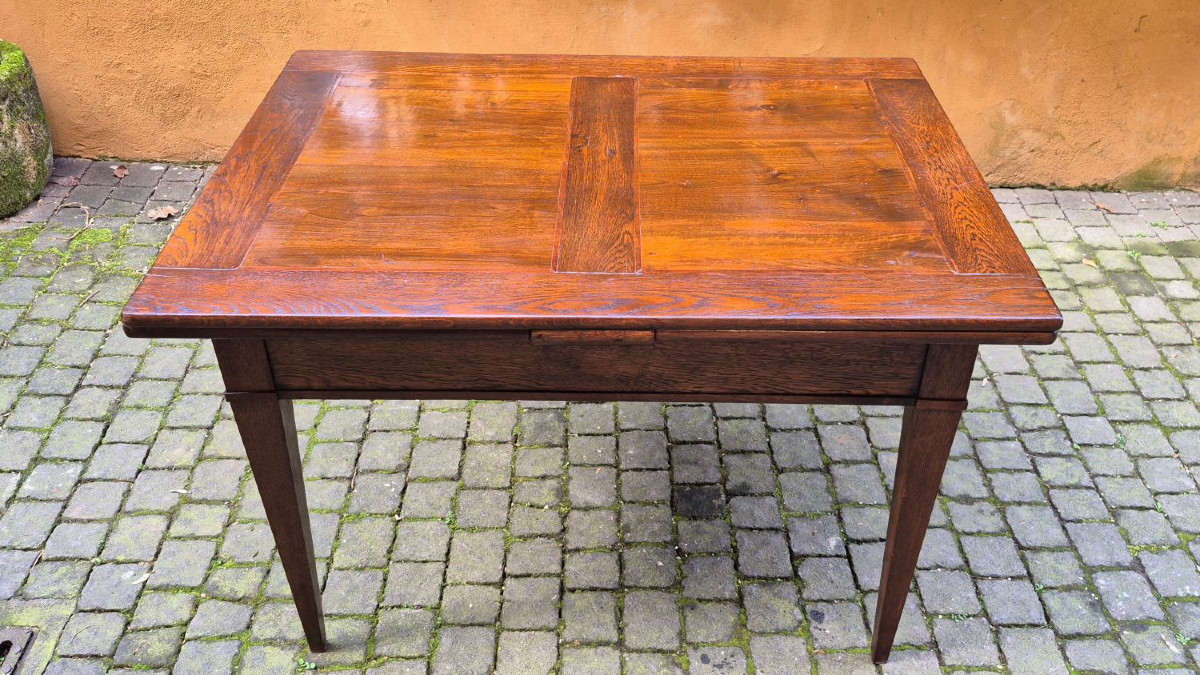 Table extensible ancienne du XIXe siècle avec pieds à broches