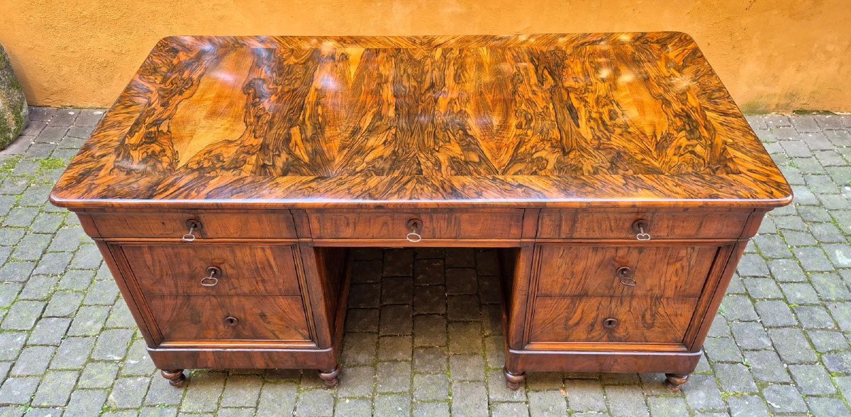 Antique Louis Philippe Desk Veneered In Walnut And Briar Root With Groove-photo-2
