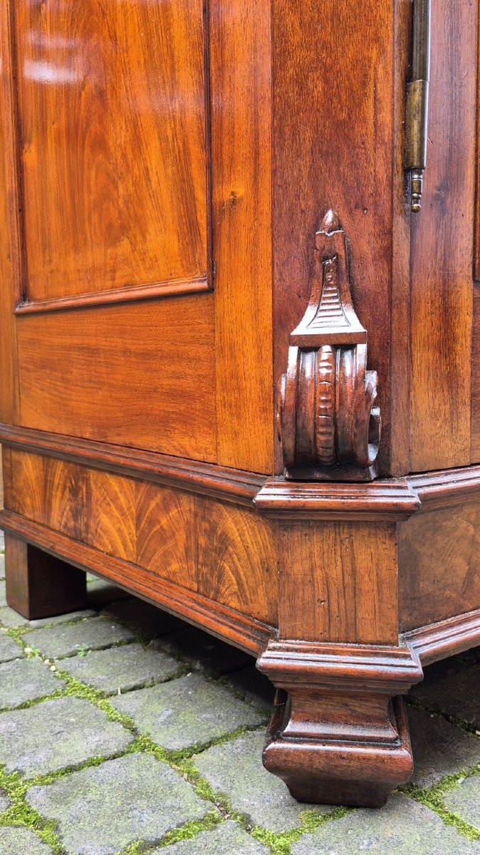 Antique Emilian Walnut Wardrobe With Carved Garlands-photo-2