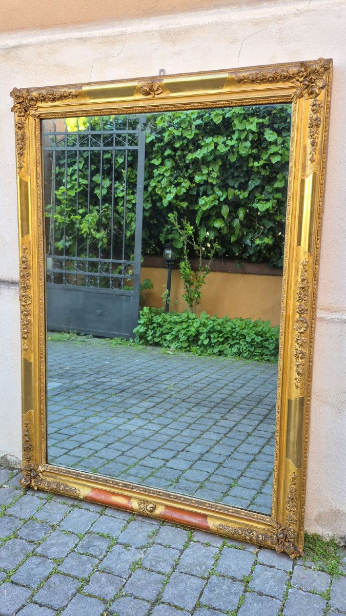 Miroir rectangulaire ancien de style Louis-Philippe en bois doré