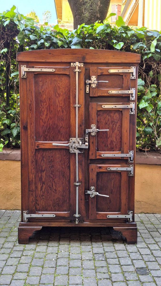 Armoire réfrigérée/garde-manger ligure ancienne du début des années 1900