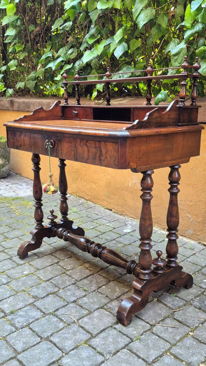 Bureau ancien lombard en noyer-photo-3