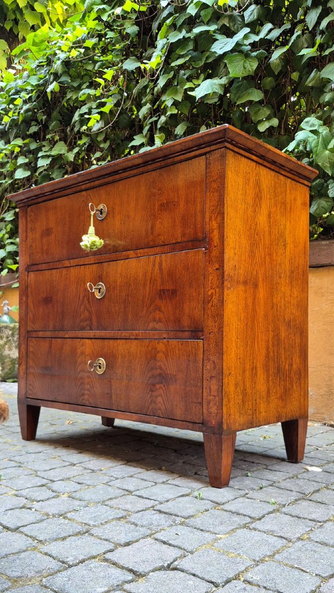 Petite commode ancienne du XIXe siècle en placage, de style Louis XVI.-photo-3
