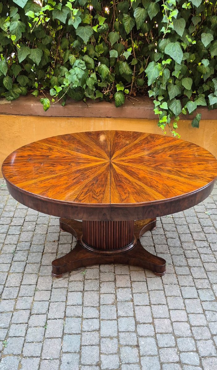 Antique Extendable Oval Table From Emilia In The Empire Style