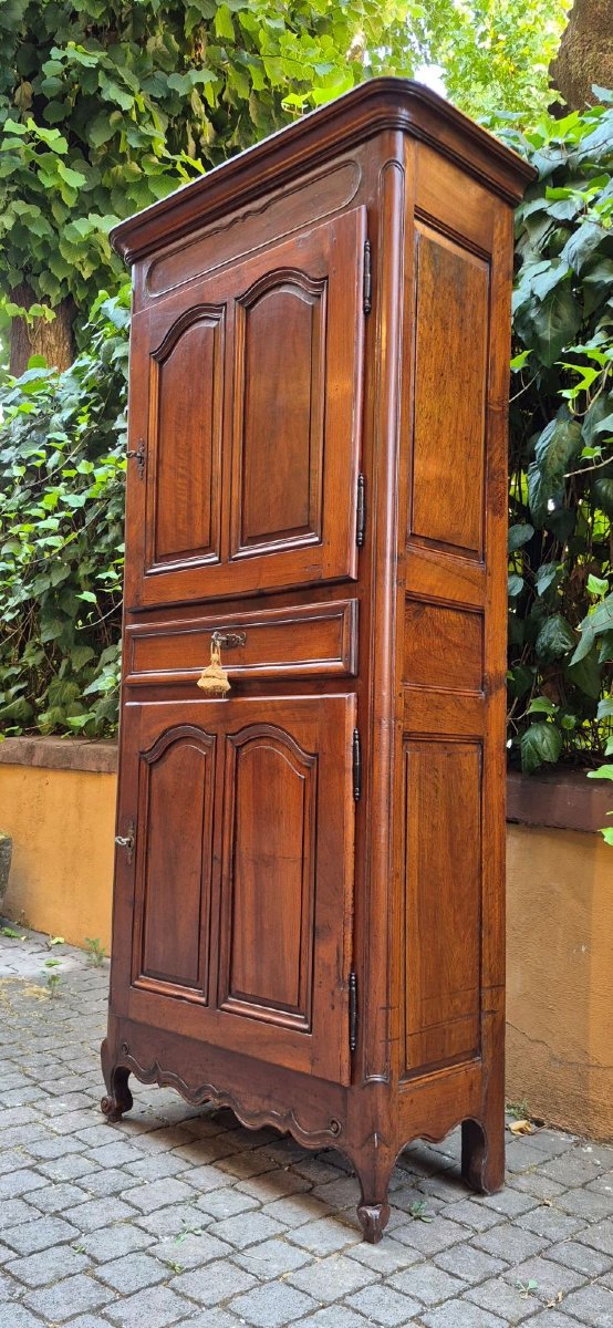 Buffet ancien français du XVIIIe siècle en noyer-photo-2