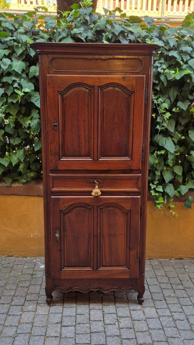 Buffet ancien français du XVIIIe siècle en noyer-photo-2