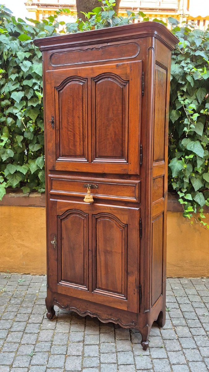Buffet ancien français du XVIIIe siècle en noyer-photo-4