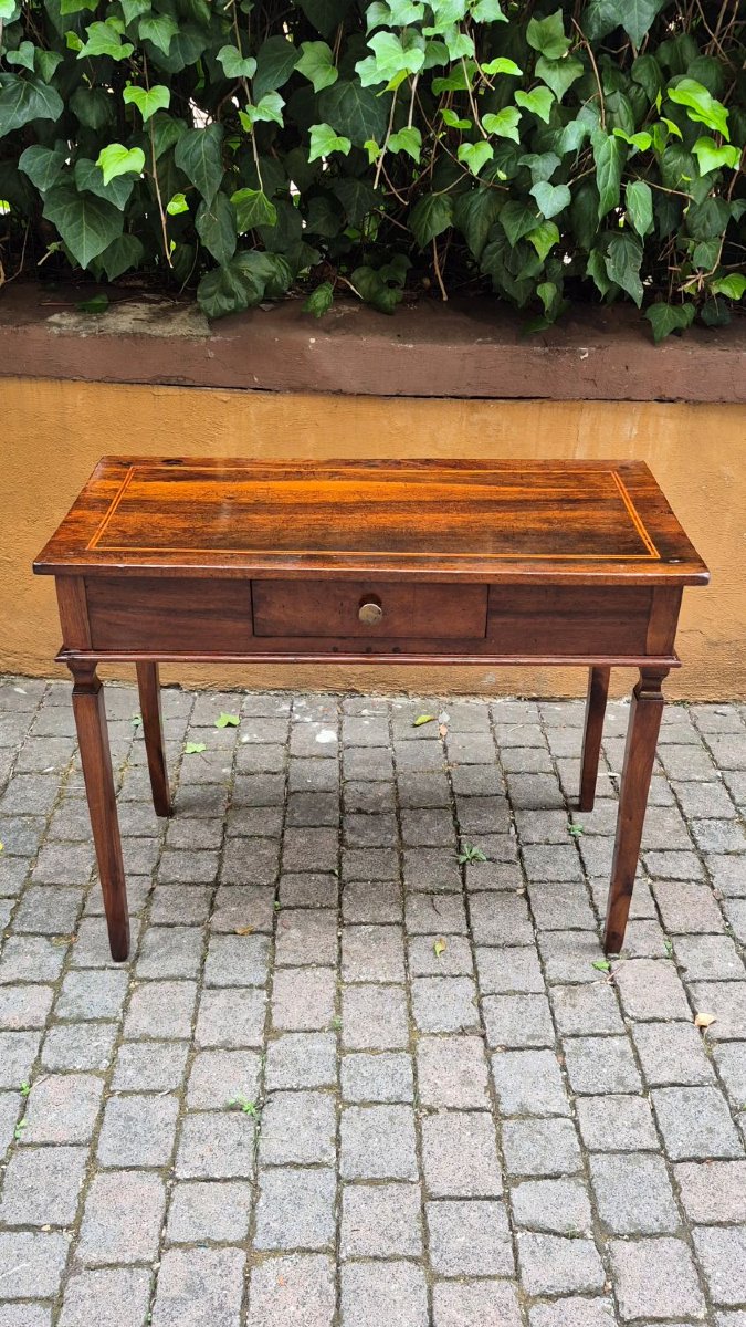 Petite table-bureau ancienne de Modène, style Louis XVI, à filets.-photo-3
