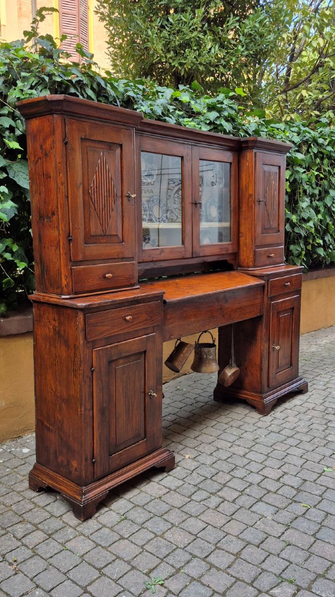 Buffet ancien à deux corps du XIXe siècle avec étagère à vaisselle en pont.-photo-2