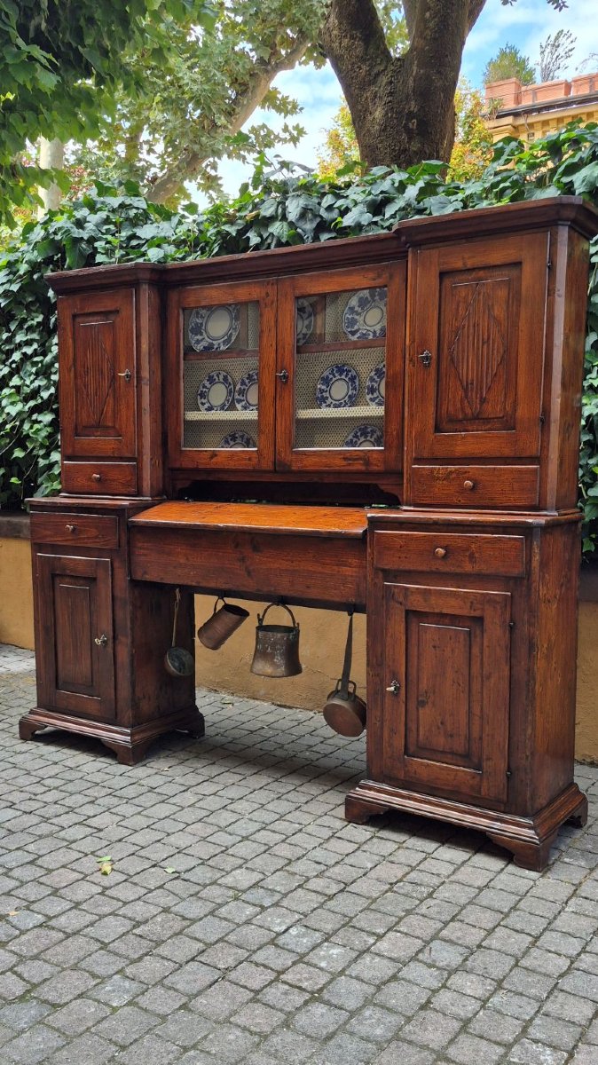 Buffet ancien à deux corps du XIXe siècle avec étagère à vaisselle en pont.-photo-2