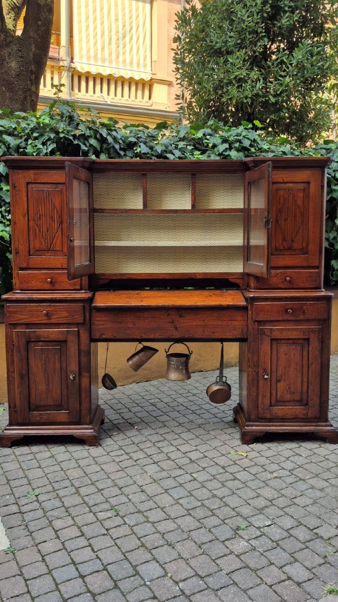 Buffet ancien à deux corps du XIXe siècle avec étagère à vaisselle en pont.-photo-8