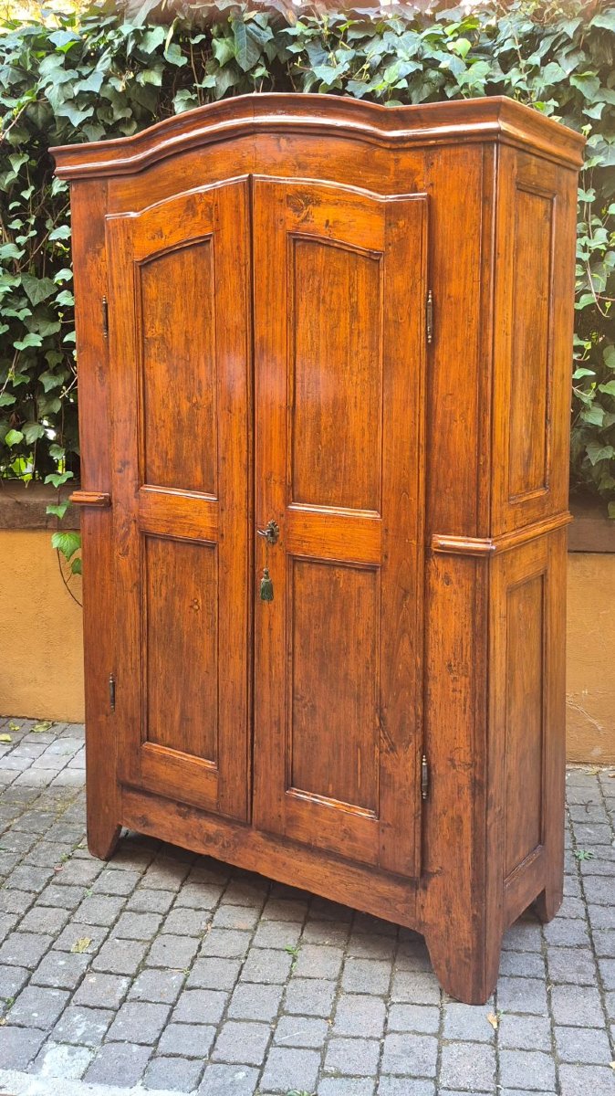 Antique Piedmontese Wardrobe From The 18th Century-photo-1
