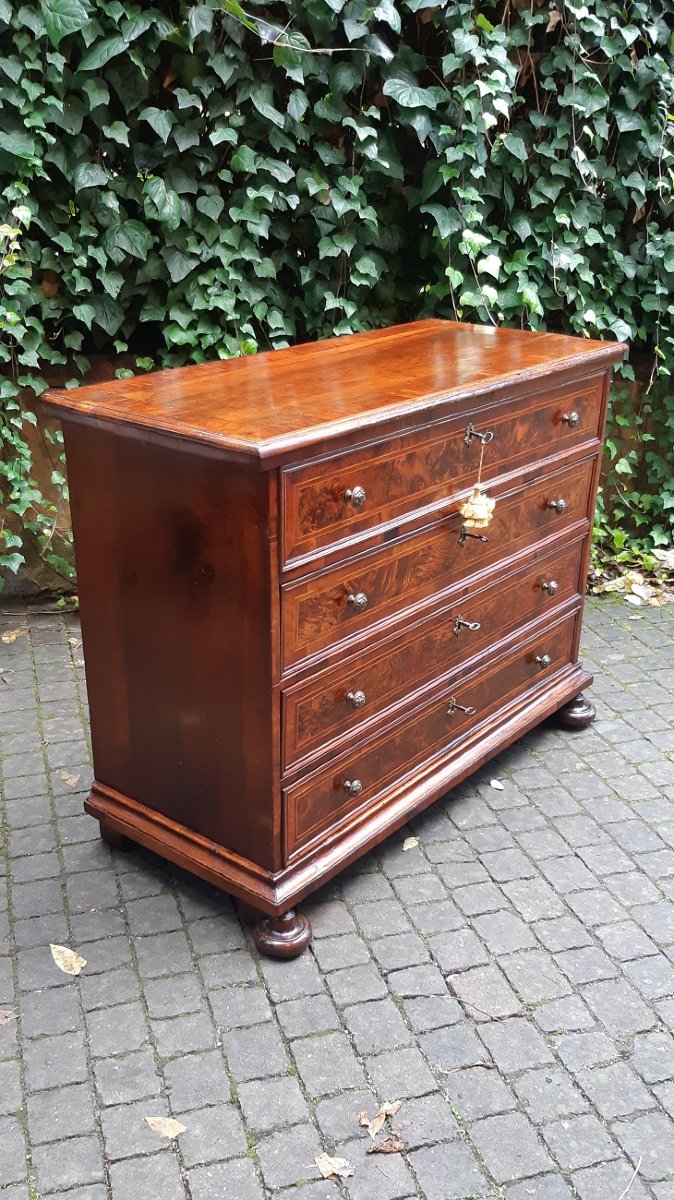 Commode ancienne de type « canterano », originaire de la région de Feltre (Vénétie), fin du XVI-photo-3