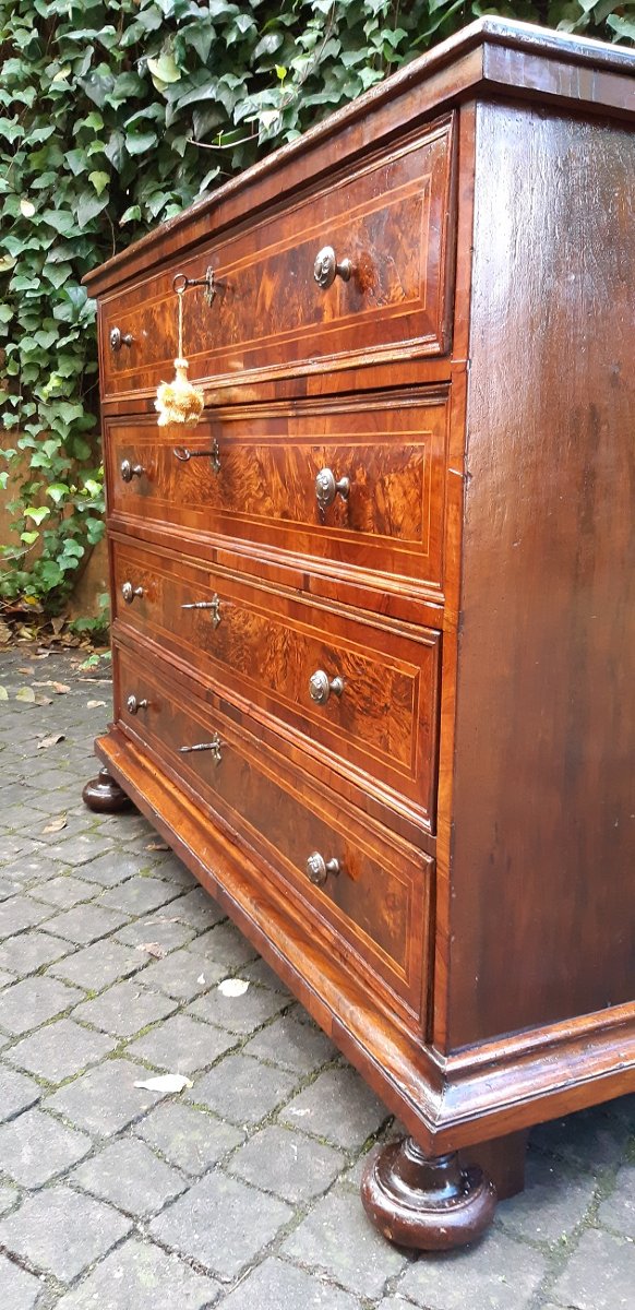 Commode ancienne de type « canterano », originaire de la région de Feltre (Vénétie), fin du XVI-photo-1