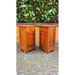 Pair Of Antique 19th-century Oak Nightstands