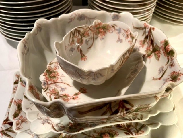 Table Service 67 Pieces Limoges Porcelain Frank Haviland Decor Aux œillets 1900-photo-1