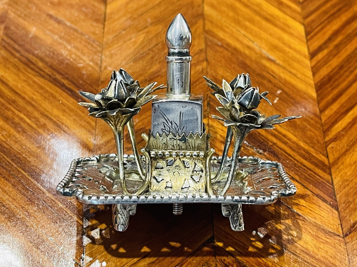 Flacon miniature sur plateau et fleurs lotus argent Chine -photo-4
