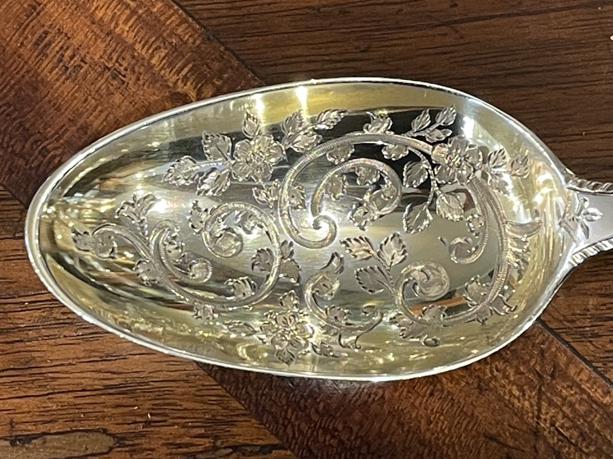 Silver 18th Century 4 Large Berry Spoons Silversmith William Fearn London. Berry Spoon-photo-4
